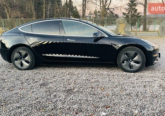 Чорний Тесла Модель 3, об'ємом двигуна 0 л та пробігом 180 тис. км за 16400 $, фото 2 на Automoto.ua