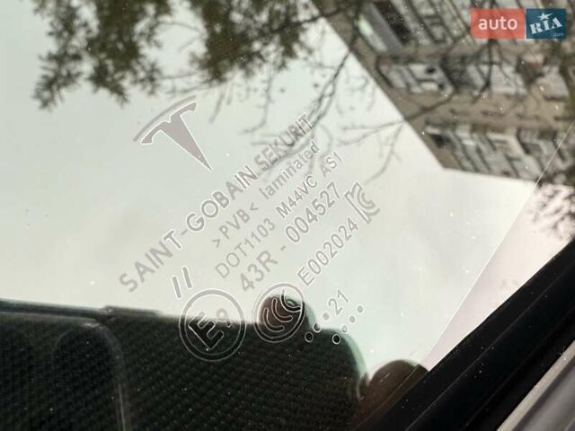 Черный Тесла Модель 3, объемом двигателя 0 л и пробегом 102 тыс. км за 18900 $, фото 48 на Automoto.ua