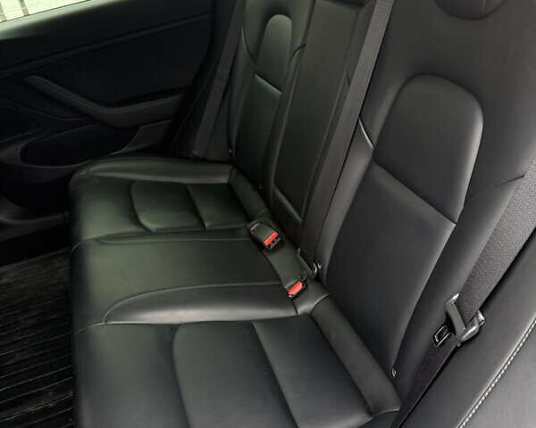 Черный Тесла Модель 3, объемом двигателя 0 л и пробегом 92 тыс. км за 18499 $, фото 8 на Automoto.ua