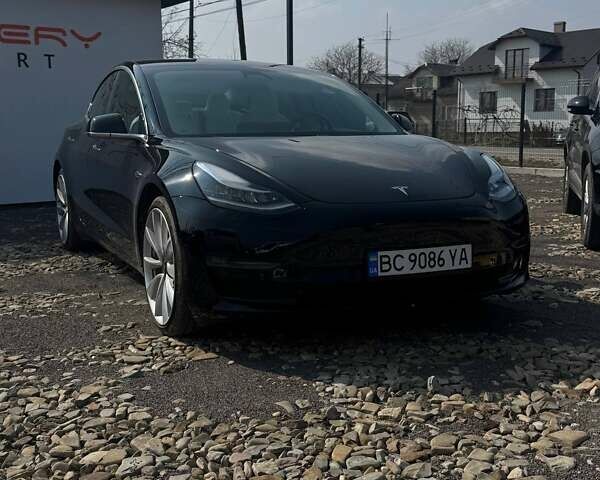 Чорний Тесла Модель 3, об'ємом двигуна 0 л та пробігом 160 тис. км за 17900 $, фото 6 на Automoto.ua