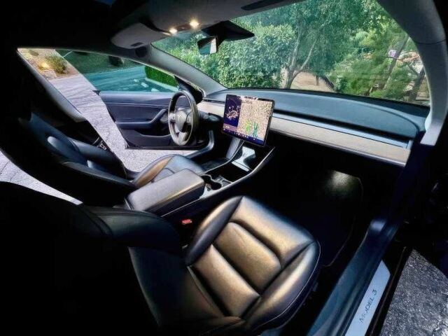 Черный Тесла Модель 3, объемом двигателя 0 л и пробегом 89 тыс. км за 10000 $, фото 7 на Automoto.ua