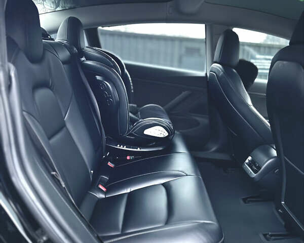 Черный Тесла Модель 3, объемом двигателя 0 л и пробегом 174 тыс. км за 14950 $, фото 39 на Automoto.ua