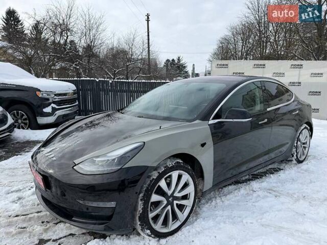 Черный Тесла Модель 3, объемом двигателя 0 л и пробегом 158 тыс. км за 11300 $, фото 1 на Automoto.ua