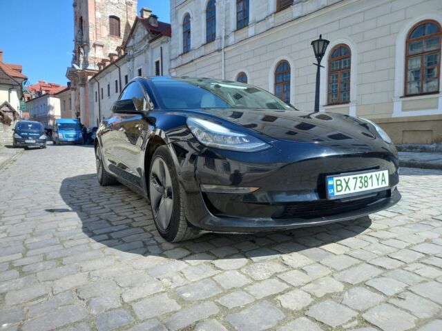 Черный Тесла Модель 3, объемом двигателя 0 л и пробегом 371 тыс. км за 12500 $, фото 1 на Automoto.ua