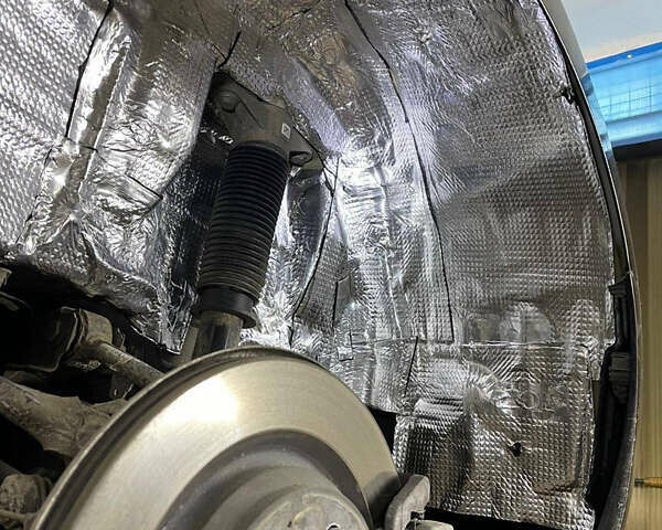 Черный Тесла Модель 3, объемом двигателя 0 л и пробегом 156 тыс. км за 16500 $, фото 25 на Automoto.ua