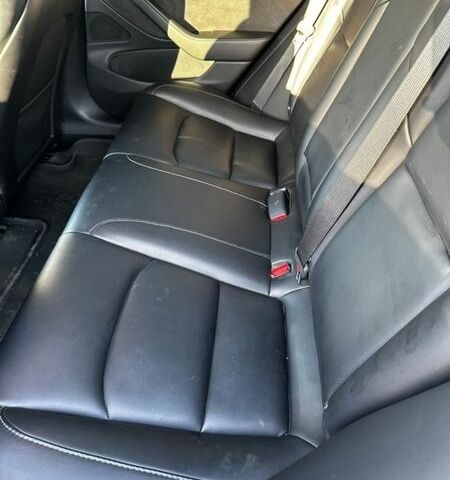 Чорний Тесла Модель 3, об'ємом двигуна 0 л та пробігом 65 тис. км за 20700 $, фото 2 на Automoto.ua