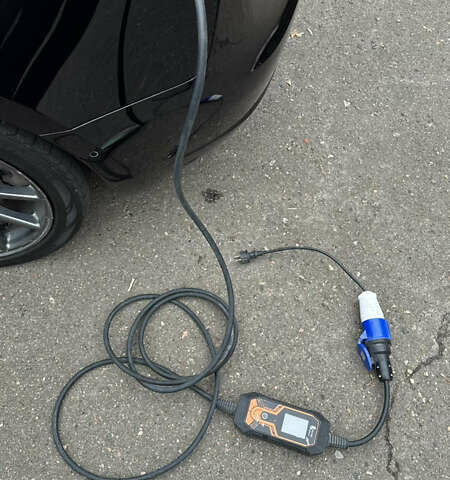 Чорний Тесла Модель 3, об'ємом двигуна 0 л та пробігом 187 тис. км за 17000 $, фото 26 на Automoto.ua