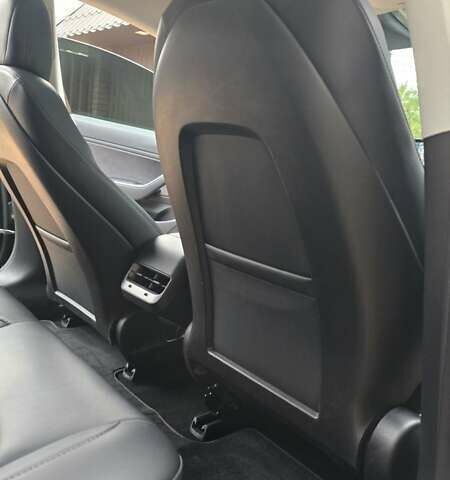 Чорний Тесла Модель 3, об'ємом двигуна 0 л та пробігом 103 тис. км за 19000 $, фото 17 на Automoto.ua