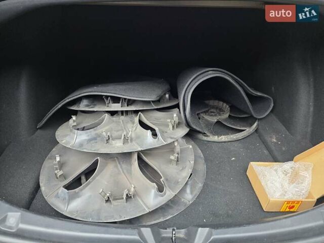 Чорний Тесла Модель 3, об'ємом двигуна 0 л та пробігом 130 тис. км за 12700 $, фото 25 на Automoto.ua