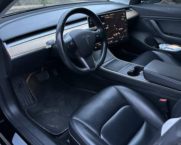Чорний Тесла Модель 3, об'ємом двигуна 0 л та пробігом 100 тис. км за 15500 $, фото 6 на Automoto.ua