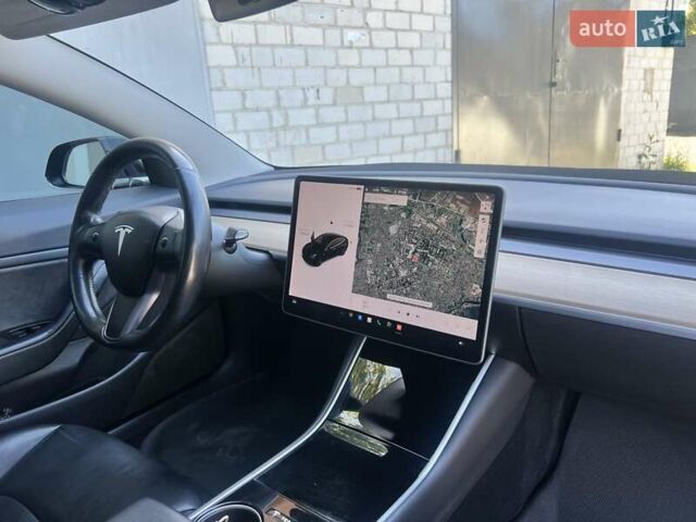 Черный Тесла Модель 3, объемом двигателя 0 л и пробегом 121 тыс. км за 18800 $, фото 21 на Automoto.ua