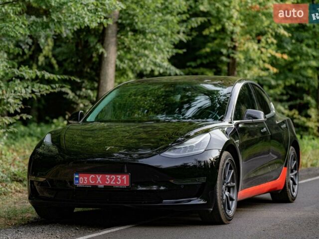 Черный Тесла Модель 3, объемом двигателя 0 л и пробегом 112 тыс. км за 24000 $, фото 1 на Automoto.ua