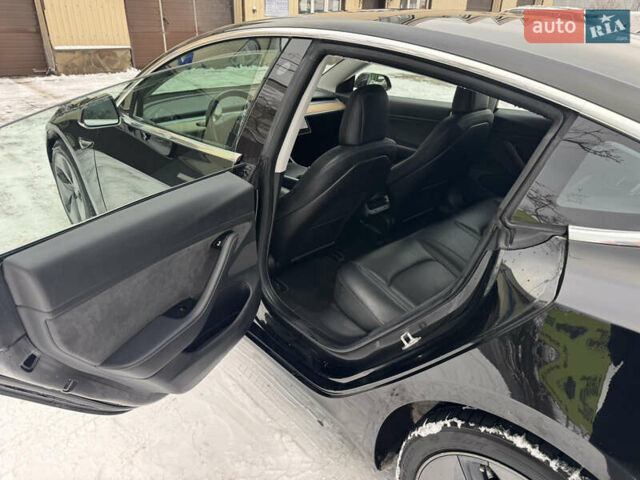 Чорний Тесла Модель 3, об'ємом двигуна 0 л та пробігом 115 тис. км за 19500 $, фото 11 на Automoto.ua