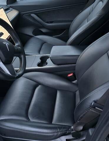 Черный Тесла Модель 3, объемом двигателя 0 л и пробегом 91 тыс. км за 15500 $, фото 7 на Automoto.ua