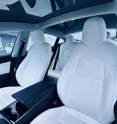 Черный Тесла Модель 3, объемом двигателя 0 л и пробегом 122 тыс. км за 18900 $, фото 8 на Automoto.ua