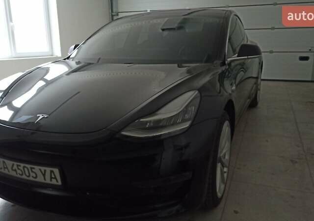 Тесла Модель 3 2018 у Умани на Automoto.ua Чорний Тесла Модель 3, об'ємом двигуна 0 л та пробігом 201 тис. км за 19000 $, фото 89 на Automoto.ua
