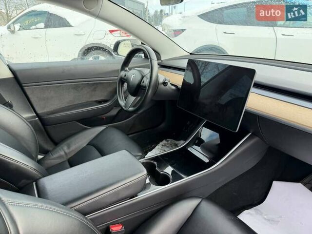 Черный Тесла Модель 3, объемом двигателя 0 л и пробегом 158 тыс. км за 11300 $, фото 18 на Automoto.ua
