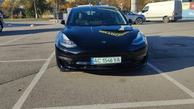 Чорний Тесла Модель 3, об'ємом двигуна 0 л та пробігом 110 тис. км за 16700 $, фото 8 на Automoto.ua