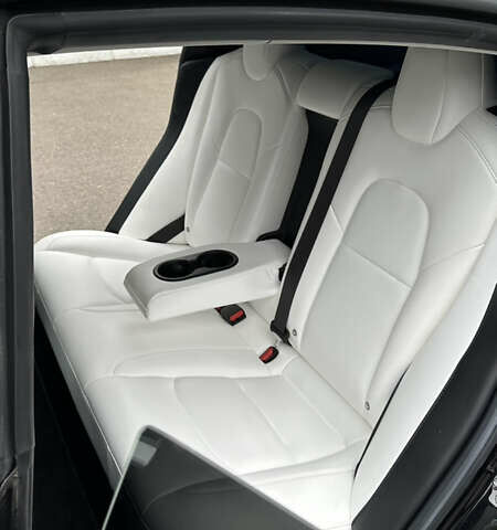 Чорний Тесла Модель 3, об'ємом двигуна 0 л та пробігом 187 тис. км за 17000 $, фото 38 на Automoto.ua