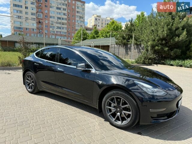 Черный Тесла Модель 3, объемом двигателя 0 л и пробегом 141 тыс. км за 17000 $, фото 5 на Automoto.ua