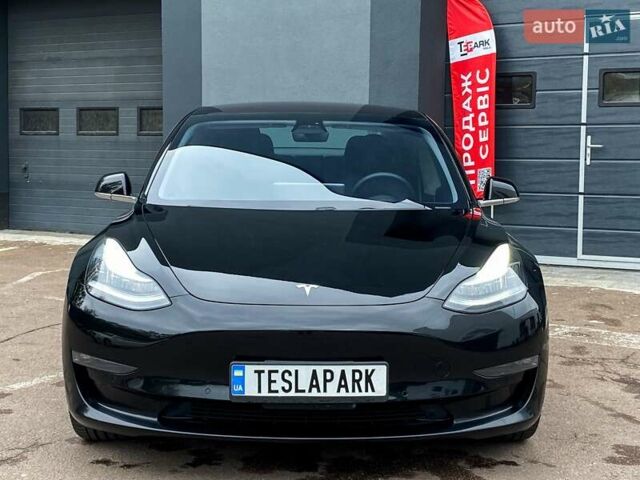 Чорний Тесла Модель 3, об'ємом двигуна 0 л та пробігом 115 тис. км за 18500 $, фото 2 на Automoto.ua