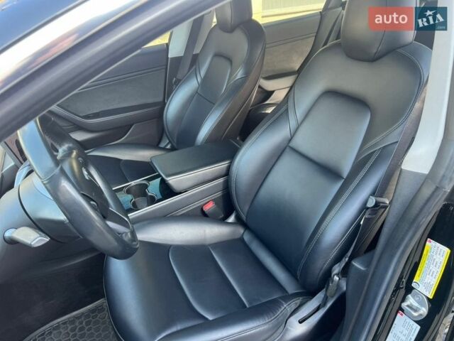 Чорний Тесла Модель 3, об'ємом двигуна 0 л та пробігом 185 тис. км за 16000 $, фото 11 на Automoto.ua