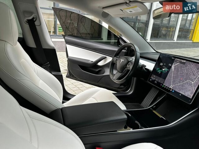 Черный Тесла Модель 3, объемом двигателя 0 л и пробегом 107 тыс. км за 17900 $, фото 20 на Automoto.ua