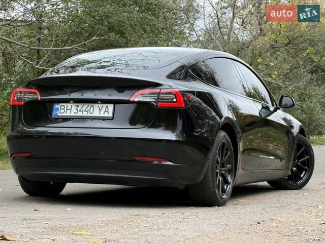 Черный Тесла Модель 3, объемом двигателя 0 л и пробегом 102 тыс. км за 18900 $, фото 34 на Automoto.ua