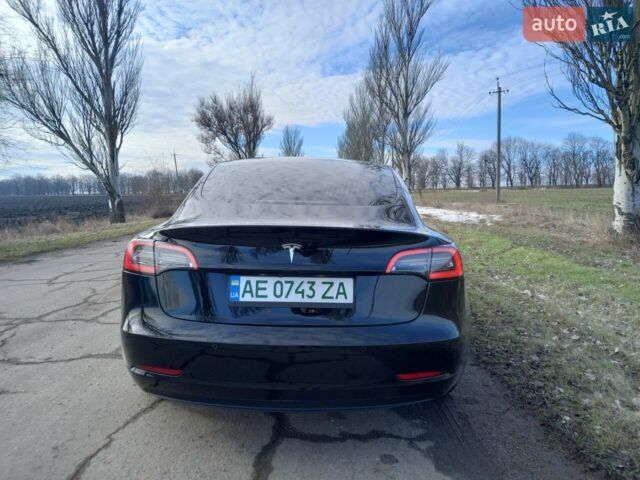 Чорний Тесла Модель 3, об'ємом двигуна 0 л та пробігом 95 тис. км за 20950 $, фото 4 на Automoto.ua