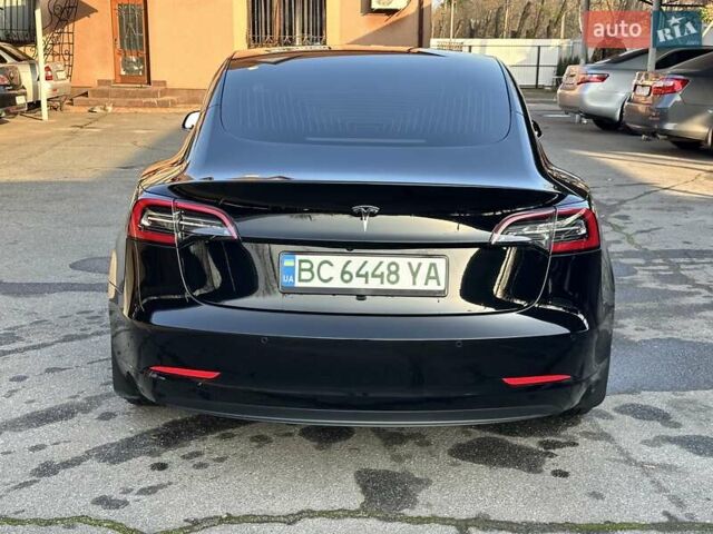 Черный Тесла Модель 3, объемом двигателя 0 л и пробегом 75 тыс. км за 15899 $, фото 4 на Automoto.ua