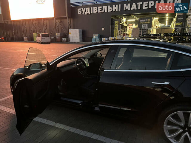 Чорний Тесла Модель 3, об'ємом двигуна 0 л та пробігом 125 тис. км за 28000 $, фото 54 на Automoto.ua