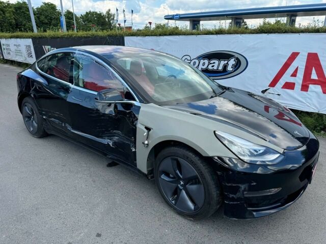 Черный Тесла Модель 3, объемом двигателя 0 л и пробегом 90 тыс. км за 13800 $, фото 3 на Automoto.ua