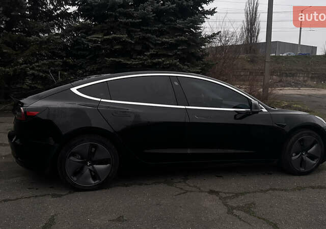 Черный Тесла Модель 3, объемом двигателя 0 л и пробегом 98 тыс. км за 16900 $, фото 1 на Automoto.ua