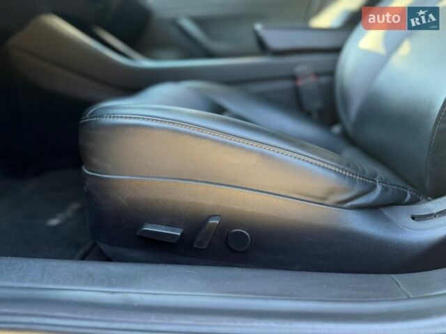 Черный Тесла Модель 3, объемом двигателя 0 л и пробегом 100 тыс. км за 13499 $, фото 25 на Automoto.ua