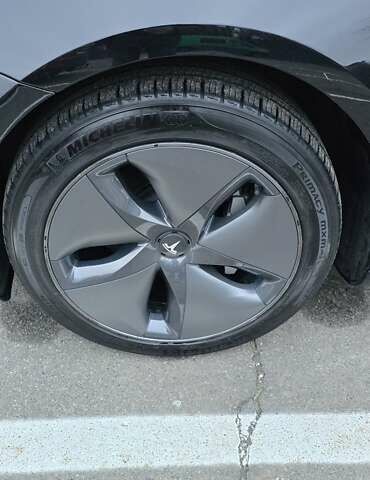 Черный Тесла Модель 3, объемом двигателя 0 л и пробегом 91 тыс. км за 15500 $, фото 12 на Automoto.ua