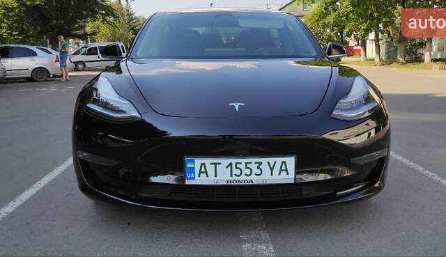 Черный Тесла Модель 3, объемом двигателя 0 л и пробегом 150 тыс. км за 14500 $, фото 1 на Automoto.ua