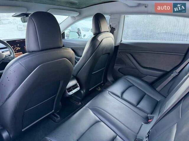 Черный Тесла Модель 3, объемом двигателя 0 л и пробегом 159 тыс. км за 11900 $, фото 19 на Automoto.ua