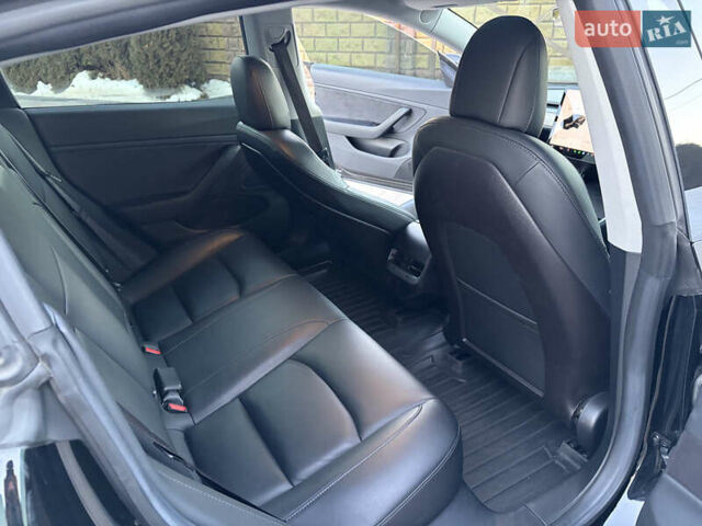 Черный Тесла Модель 3, объемом двигателя 0 л и пробегом 167 тыс. км за 15500 $, фото 17 на Automoto.ua