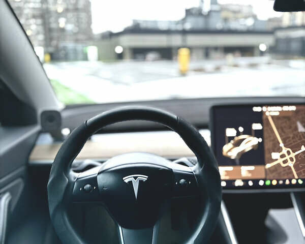 Черный Тесла Модель 3, объемом двигателя 0 л и пробегом 174 тыс. км за 14950 $, фото 37 на Automoto.ua