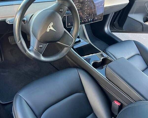 Черный Тесла Модель 3, объемом двигателя 0 л и пробегом 78 тыс. км за 15450 $, фото 3 на Automoto.ua