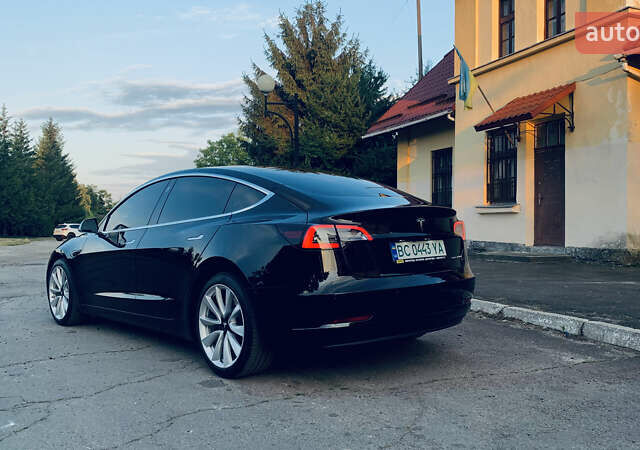 Чорний Тесла Модель 3, об'ємом двигуна 0 л та пробігом 92 тис. км за 18900 $, фото 2 на Automoto.ua