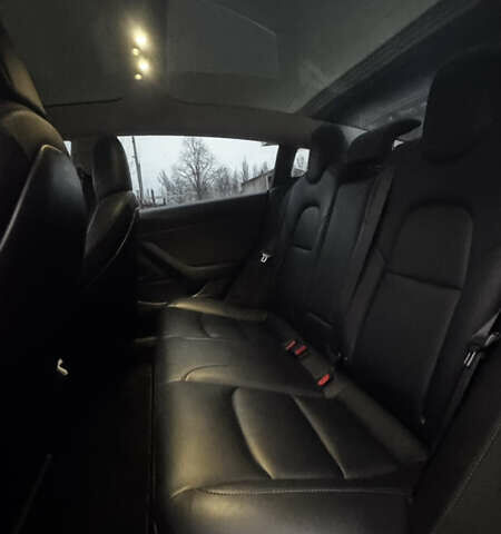 Черный Тесла Модель 3, объемом двигателя 0 л и пробегом 98 тыс. км за 16900 $, фото 5 на Automoto.ua