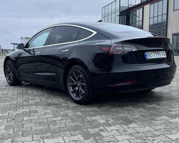 Чорний Тесла Модель 3, об'ємом двигуна 0 л та пробігом 58 тис. км за 15900 $, фото 17 на Automoto.ua