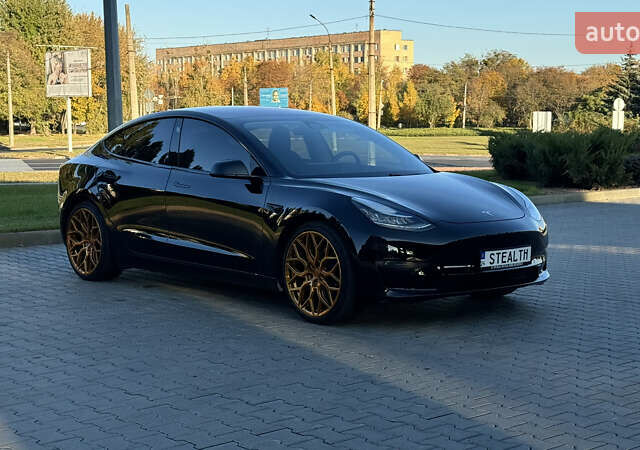 Черный Тесла Модель 3, объемом двигателя 0 л и пробегом 83 тыс. км за 19000 $, фото 6 на Automoto.ua