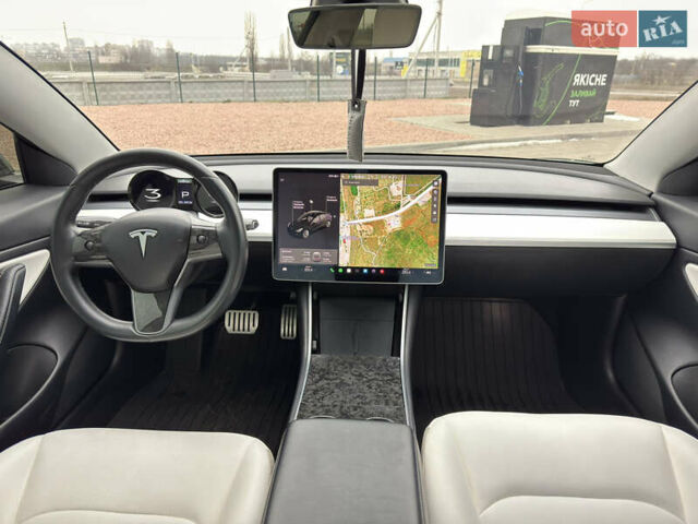 Чорний Тесла Модель 3, об'ємом двигуна 0 л та пробігом 93 тис. км за 19500 $, фото 14 на Automoto.ua