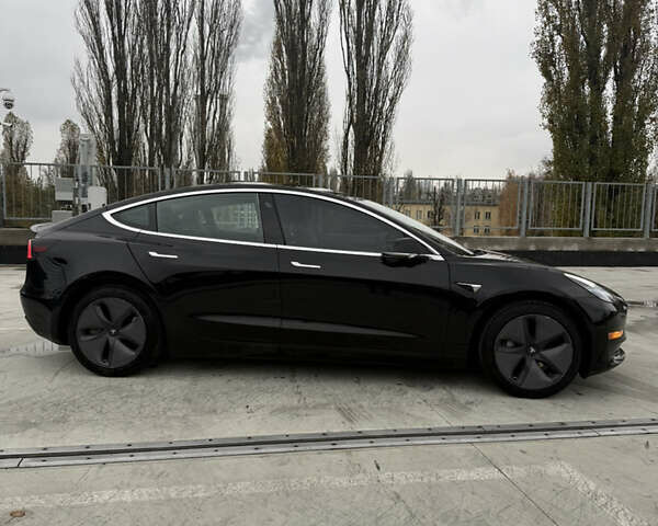 Черный Тесла Модель 3, объемом двигателя 0 л и пробегом 130 тыс. км за 15100 $, фото 3 на Automoto.ua