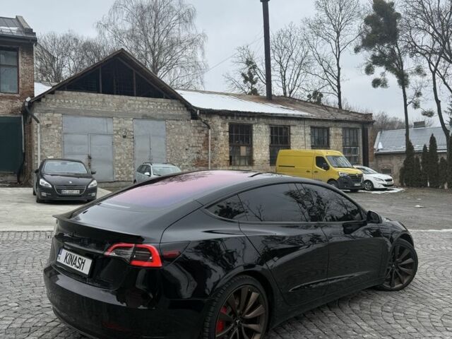 Чорний Тесла Модель 3, об'ємом двигуна 0 л та пробігом 92 тис. км за 18499 $, фото 4 на Automoto.ua