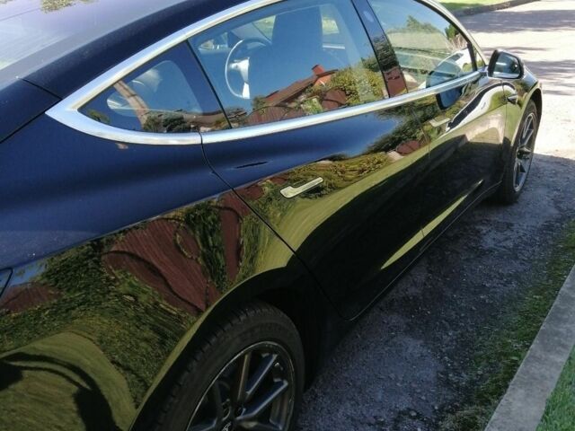 Черный Тесла Модель 3, объемом двигателя 0 л и пробегом 180 тыс. км за 17500 $, фото 3 на Automoto.ua