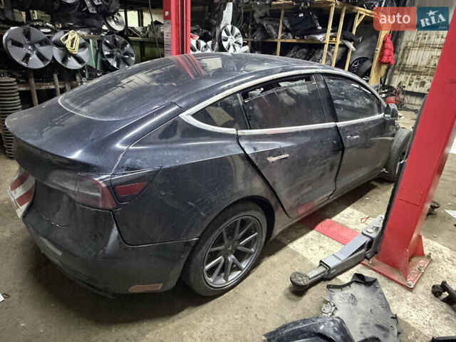 Черный Тесла Модель 3, объемом двигателя 0 л и пробегом 219 тыс. км за 9500 $, фото 11 на Automoto.ua