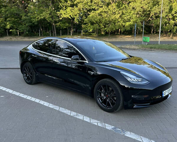 Чорний Тесла Модель 3, об'ємом двигуна 0 л та пробігом 115 тис. км за 15500 $, фото 1 на Automoto.ua